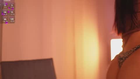 Lissana online show from December 2025 09:30:01 PM