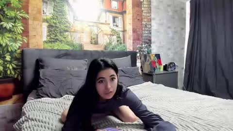 _litteangie_ online show from May 2026 01:33:02 AM