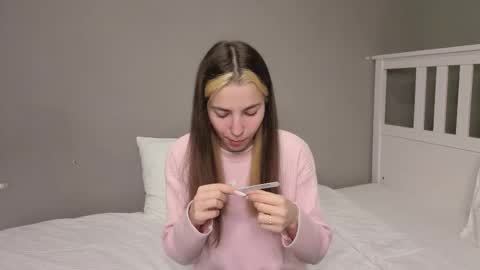 Emma online show from November 2025 09:20:01 AM