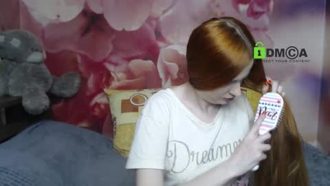 Snapshot of _lonelycat_ chatting on January 2025 08:03:01 AM Katya online show from January 2025 08:03:01 AM