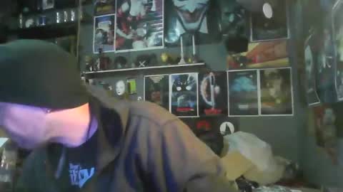 Snapshot of _longfellow chatting on November 2025 06:32:01 PM That guy online show from November 2025 06:32:01 PM