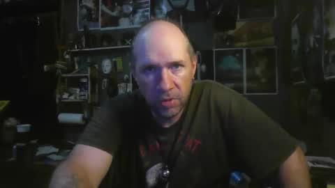 Snapshot of _longfellow chatting on November 2025 06:06:02 PM That guy online show from November 2025 06:06:02 PM