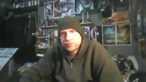 Snapshot of _longfellow chatting on November 2025 08:27:01 AM That guy online show from November 2025 08:27:01 AM