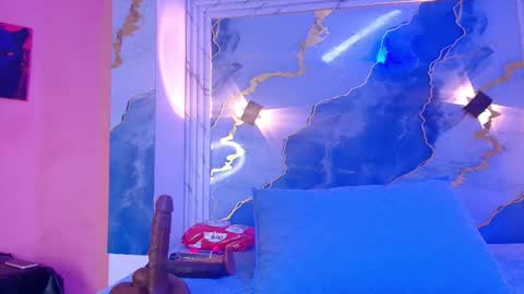 Lorrayne online show from October 2025 12:07:02 PM