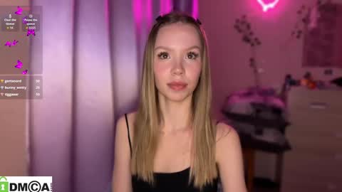 Katie online show from October 2025 09:11:01 PM