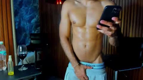 _luca_flame online show from September 2025 03:06:02 AM