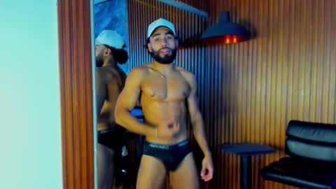 _luca_flame online show from September 2025 01:07:02 AM