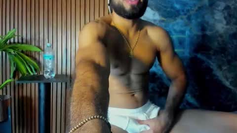 _luca_flame online show from October 2025 05:54:02 PM