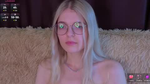 Monica online show from November 2025 07:24:01 PM