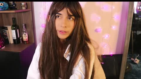 Snapshot of _lucy_white_ chatting on December 2024 02:02:01 AM Lucy online show from December 2024 02:02:01 AM