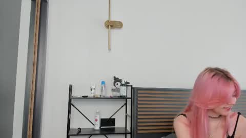 _lucystars online show from July 2026 12:52:01 PM