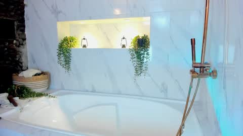 Snapshot of _luna_dupont_ chatting on February 2025 06:38:01 PM Luna online show from February 2025 06:38:01 PM