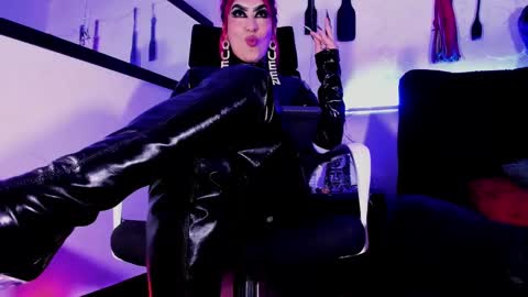 MISS LUNA online show from December 2024 05:04:01 AM