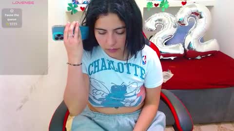 luna torres online show from March 2026 04:07:01 PM