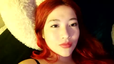 _lunaa__ online show from December 2024 12:29:01 AM
