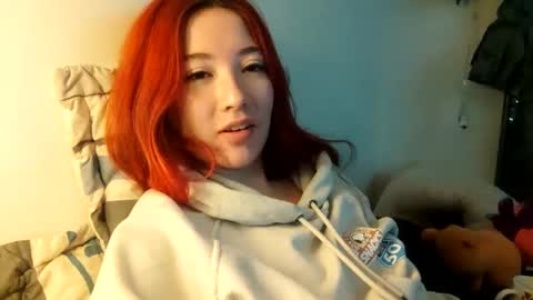 _lunaa__ online show from January 2025 06:35:01 AM