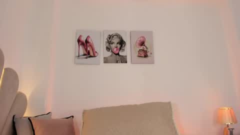 _luuciana_ online show from April 2026 03:40:02 AM