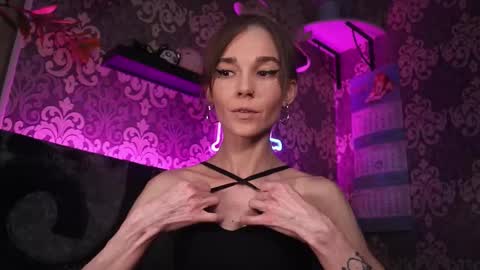 Snapshot of _made_in_hell_ chatting on November 2025 12:00:02 AM Stream at am in MoscowI am waiting for you very much3 online show from November 2025 12:00:02 AM