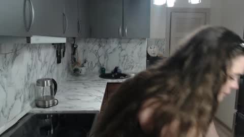 Snapshot of _mamma_mia_ chatting on January 2025 09:50:02 PM Kate online show from January 2025 09:50:02 PM