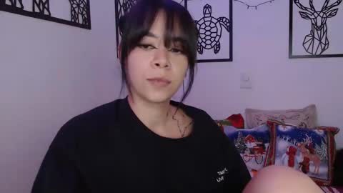 Snapshot of _marcela_wi chatting on December 2024 08:55:01 PM Marce online show from December 2024 08:55:01 PM