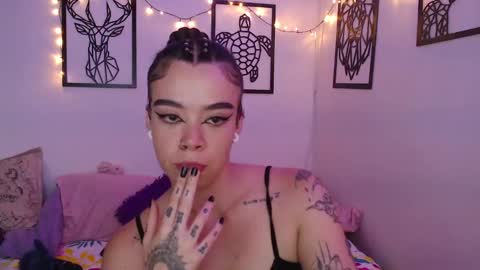 Snapshot of _marcela_wi chatting on February 2025 10:21:01 PM Marce online show from February 2025 10:21:01 PM