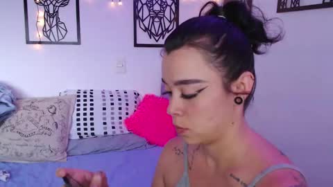 Snapshot of _marcela_wi chatting on March 2025 10:41:02 PM Marce online show from March 2025 10:41:02 PM