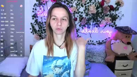 Snapshot of _mari_so chatting on November 2025 11:13:01 AM Scarlett online show from November 2025 11:13:01 AM