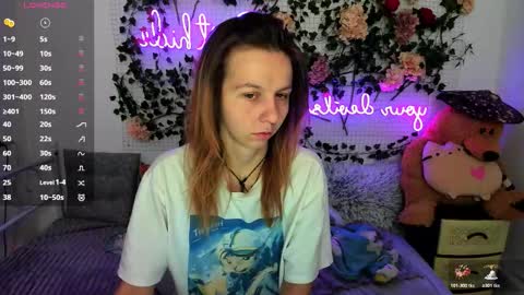 Snapshot of _mari_so chatting on November 2025 11:36:02 AM Scarlett online show from November 2025 11:36:02 AM