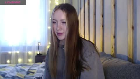 Snapshot of _marianne_ chatting on December 2024 10:05:02 AM online show from December 2024 10:05:02 AM