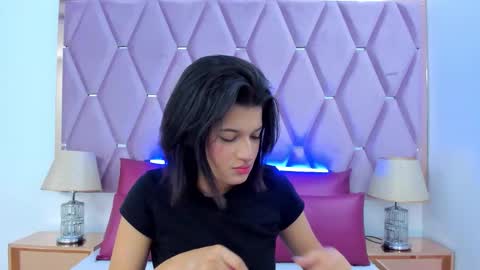 Nahayo  online show from November 2025 12:04:01 PM