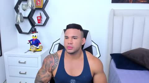 Snapshot of _matthew_santos_ chatting on January 2025 11:33:01 PM _matthew_santos_ online show from January 2025 11:33:01 PM