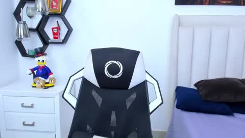 Snapshot of _matthew_santos_ chatting on January 2025 10:43:01 PM _matthew_santos_ online show from January 2025 10:43:01 PM