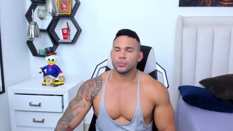 Snapshot of _matthew_santos_ chatting on January 2025 10:42:01 PM _matthew_santos_ online show from January 2025 10:42:01 PM