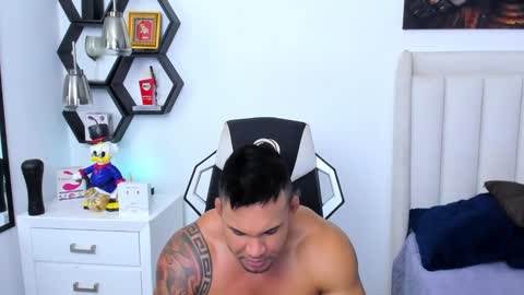 Snapshot of _matthew_santos_ chatting on February 2025 02:38:01 AM _matthew_santos_ online show from February 2025 02:38:01 AM