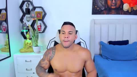 Snapshot of _matthew_santos_ chatting on October 2025 08:09:02 PM _matthew_santos_ online show from October 2025 08:09:02 PM