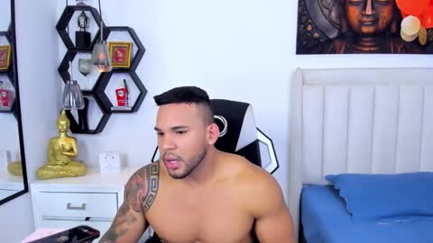 _matthew_santos_ online show from December 2025 07:33:02 PM