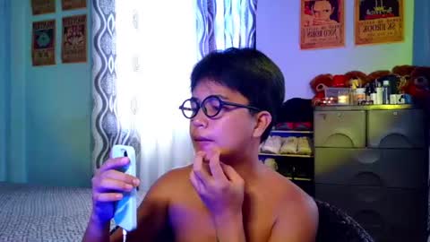 Snapshot of _maxurbate chatting on June 2026 02:00:01 AM MAX Dont forget to follow online show from June 2026 02:00:01 AM