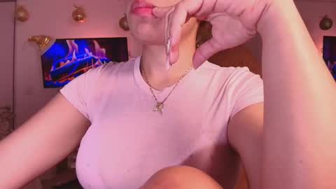 Snapshot of _megan_akbar chatting on December 2025 10:39:02 PM Marce online show from December 2025 10:39:02 PM