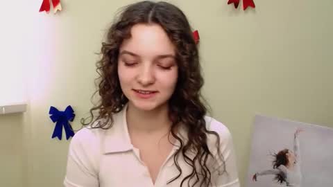 Susie online show from February 2025 10:45:01 AM