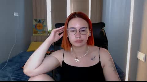 Snapshot of _mi_amore chatting on June 2026 06:36:02 AM _mi_amore online show from June 2026 06:36:02 AM