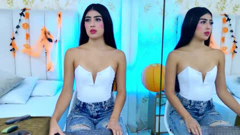 Mia Monroe online show from October 2025 07:49:01 PM