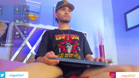 Snapshot of _miguel7w7 chatting on November 2025 06:39:01 PM miguel tomorrow from 200 pm Colombia to 1000 pm online show from November 2025 06:39:01 PM