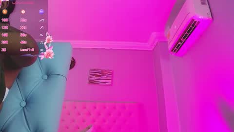 Snapshot of _miia_sweet chatting on November 2025 11:34:02 AM Paula online show from November 2025 11:34:02 AM