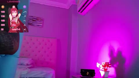 Snapshot of _miia_sweet chatting on December 2025 11:26:02 AM Paula online show from December 2025 11:26:02 AM