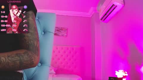 Snapshot of _miia_sweet chatting on December 2025 11:27:02 AM Paula online show from December 2025 11:27:02 AM