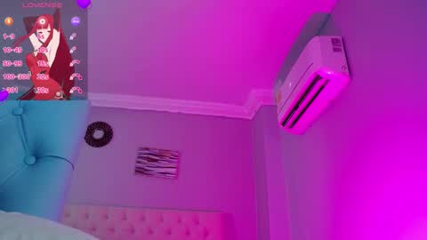 Snapshot of _miia_sweet chatting on January 2026 11:27:02 AM Paula online show from January 2026 11:27:02 AM