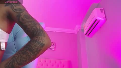 Snapshot of _miia_sweet chatting on January 2026 11:25:01 AM Paula online show from January 2026 11:25:01 AM