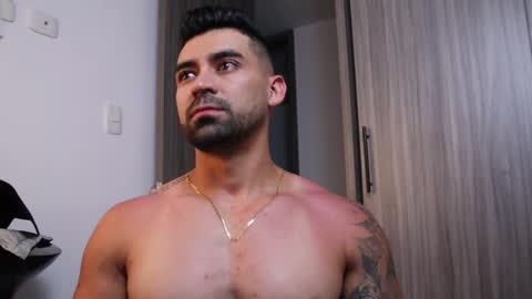 Snapshot of _mikestone chatting on December 2025 10:48:01 PM soy mike online show from December 2025 10:48:01 PM