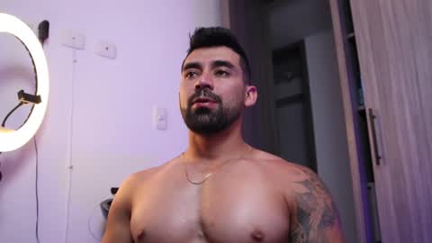 Snapshot of _mikestone chatting on December 2025 02:16:01 AM soy mike online show from December 2025 02:16:01 AM