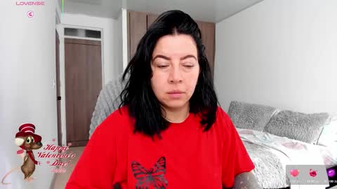 _miss_coco_ online show from February 2026 02:14:01 PM